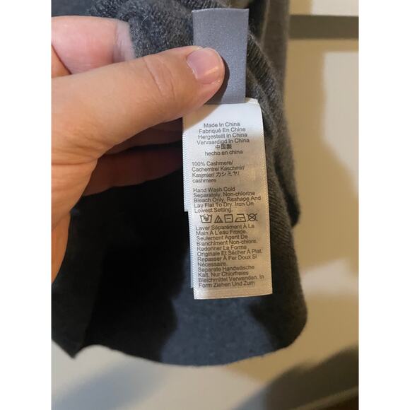 J. Crew 100% Cashmere Classic-Fit Crewneck Sweater SZ SMALL Charcoal Gray $148 - Picture 6 of 9